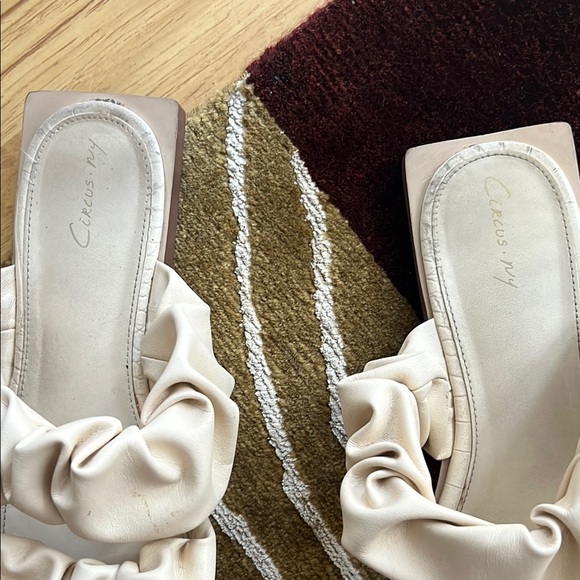 Cream Square-Toe Ruched Sandals - Picture 2 of 6